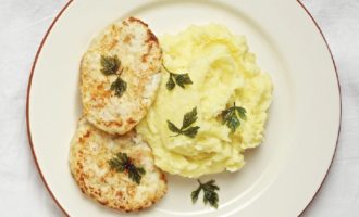 Котлеты из трески с творогом
